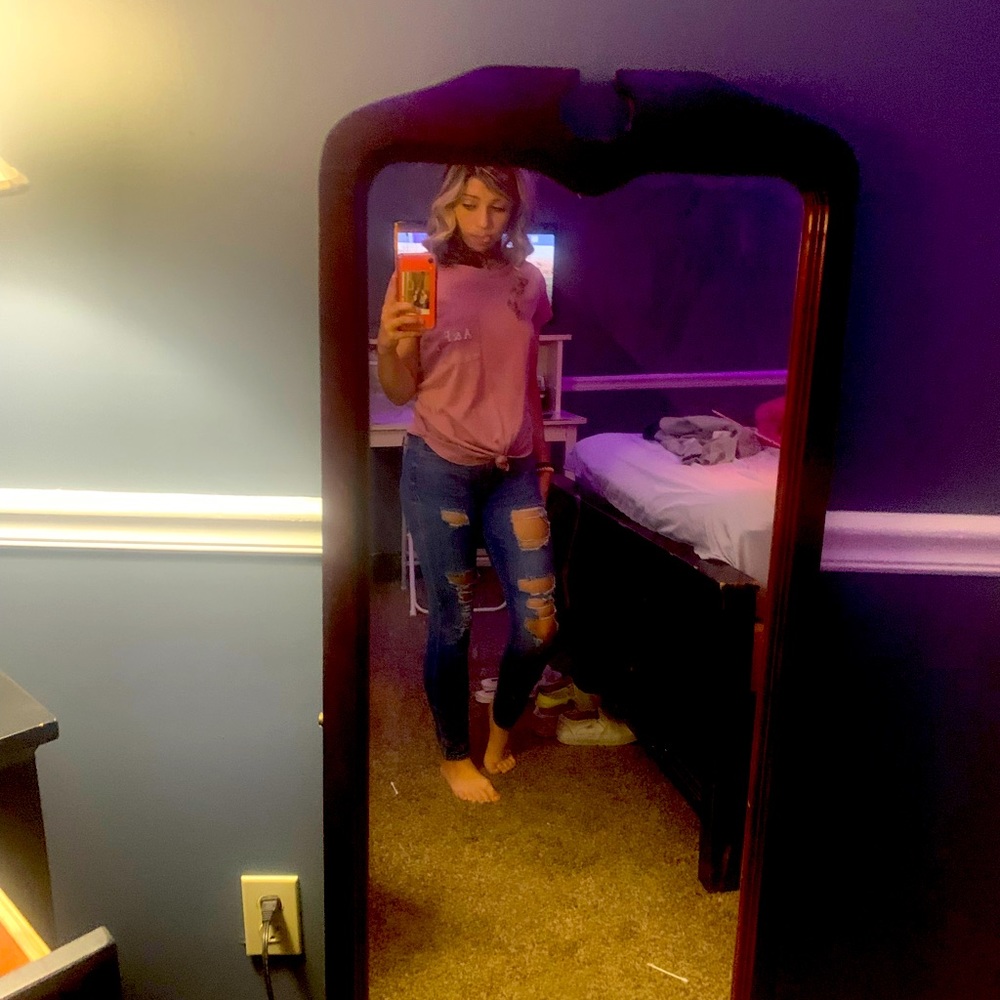 abercrombie & fitch shirt.